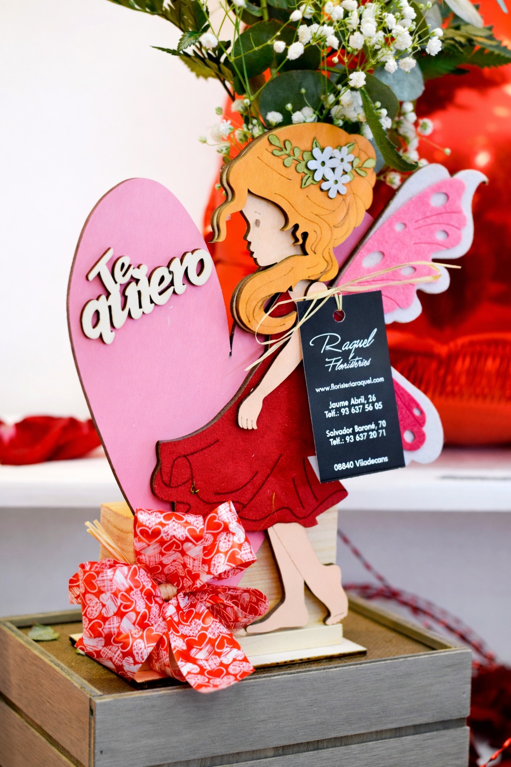 Hada del Amor con Rosa Roja